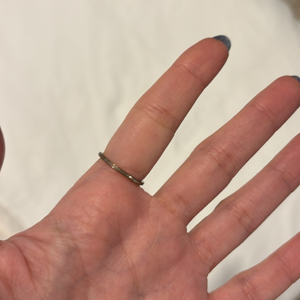 Ring - Picture 2 of 2